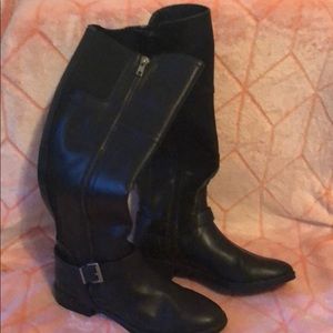 Black double zipper, casual black boots size 8